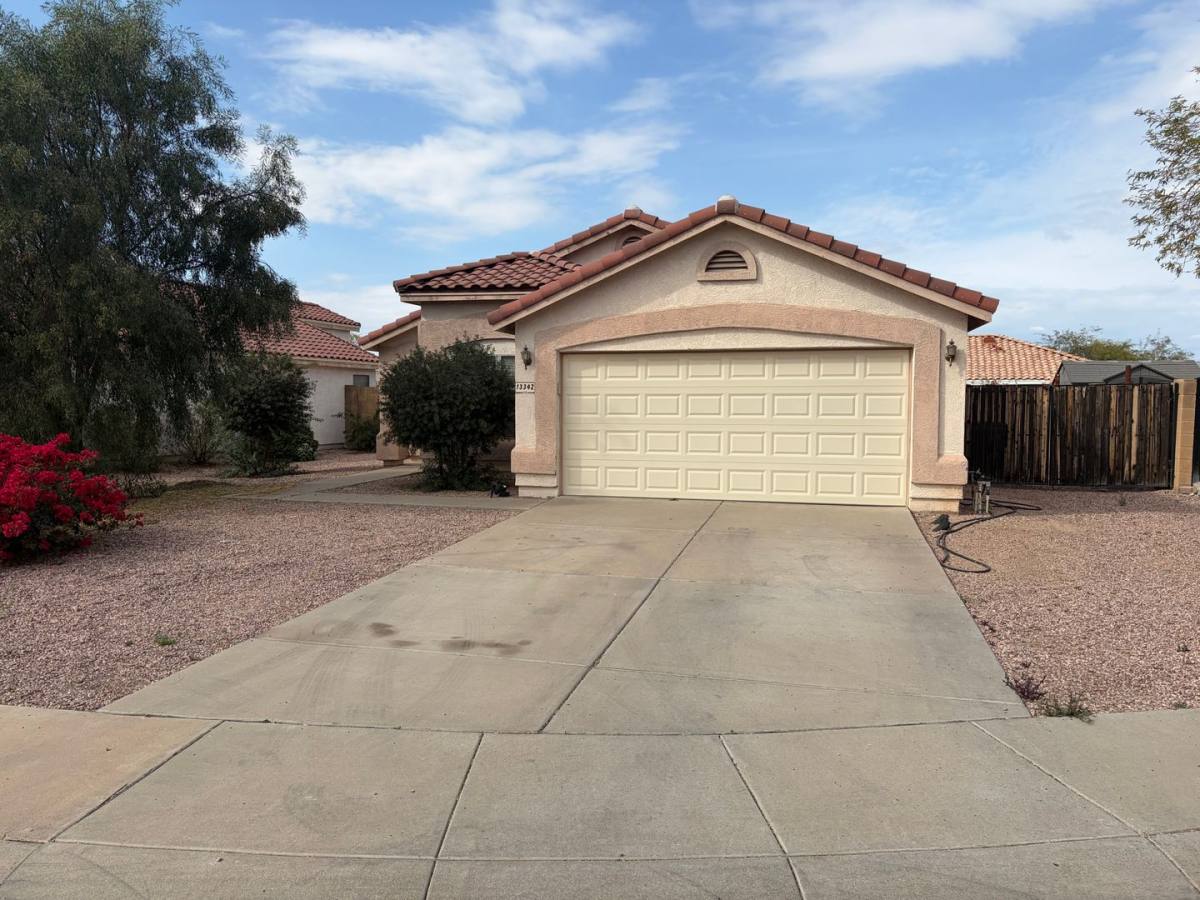 House for rent at 13342 W Canyon Creek Dr, Surprise, AZ 85374