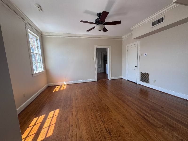 317 W University #4, Lafayette, LA 70503 - Apartment for Rent - Image 3