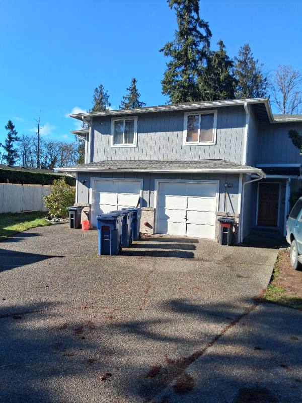 Apartment for rent at 1345 Beach Ave #B, Marysville, WA 98270