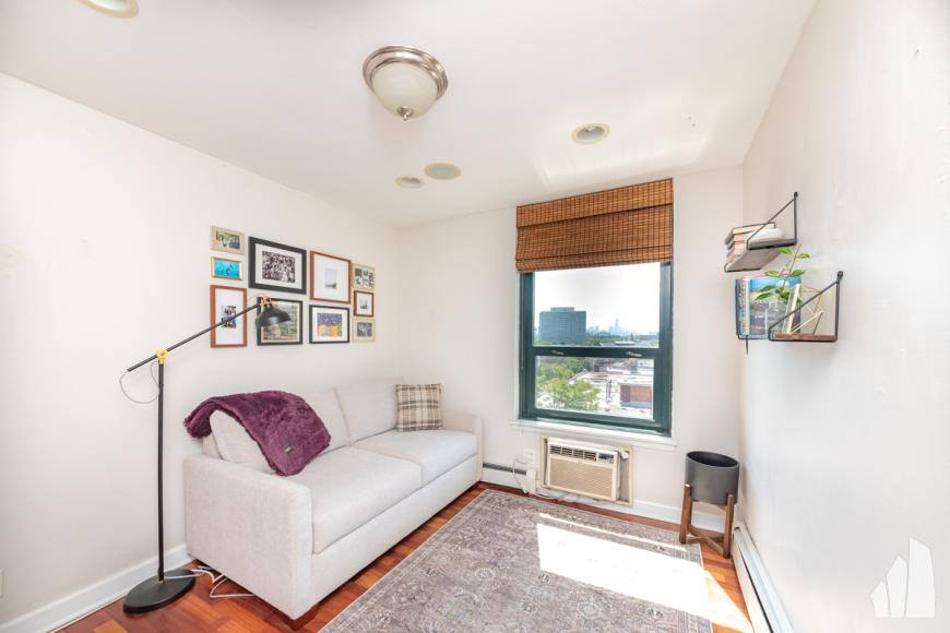 Apartment for rent at 3900 N Pine Grove Ave, Chicago, IL 60613