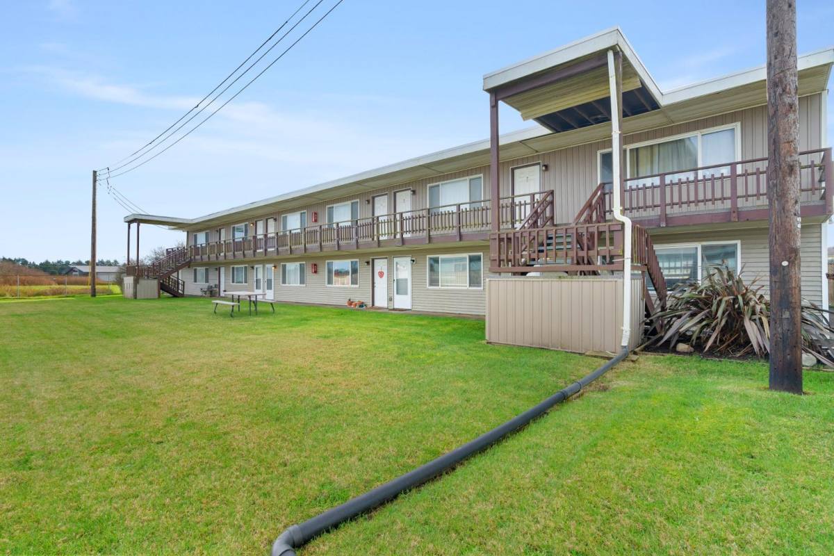 Apartment for rent at 672 Ocean Shores Blvd NW, Ocean Shores, WA 98569