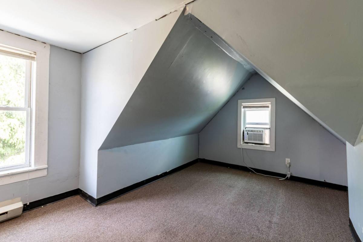 House for rent at 385 Forest Ave, Morgantown, WV 26505
