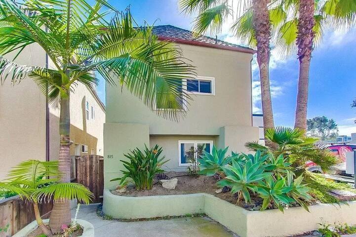 House for rent at 815 Salem Court, San Diego, CA 92109