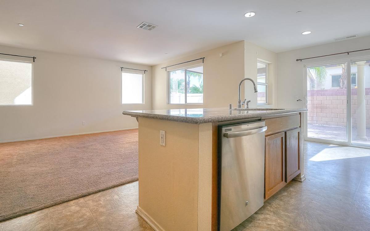 Townhouse for rent at 34212 Woodmont #1, Lake Elsinore, CA 92532
