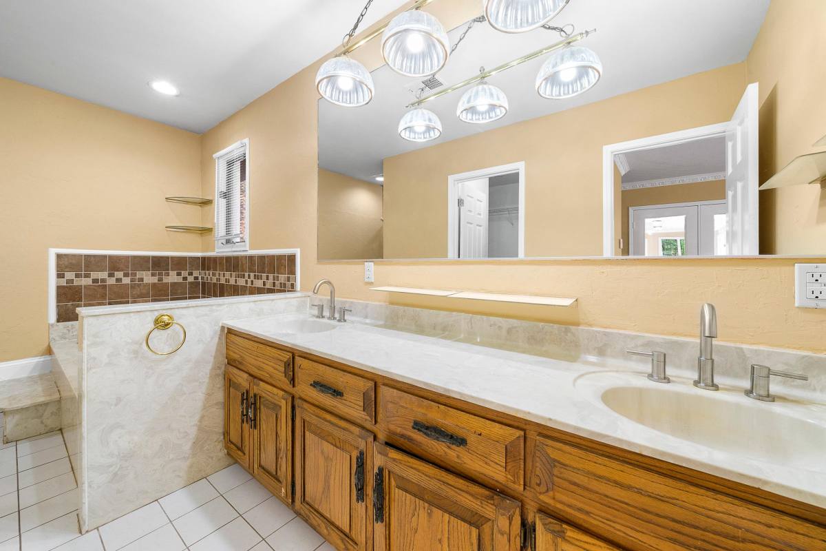 House for rent at Oak Hill Road, 225 Wren Rd, Covington, GA 30016