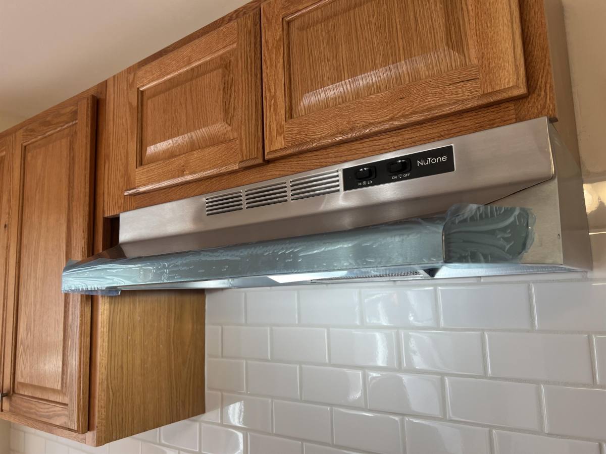 Townhouse for rent at 5 Thenius St, Worcester, MA 01607