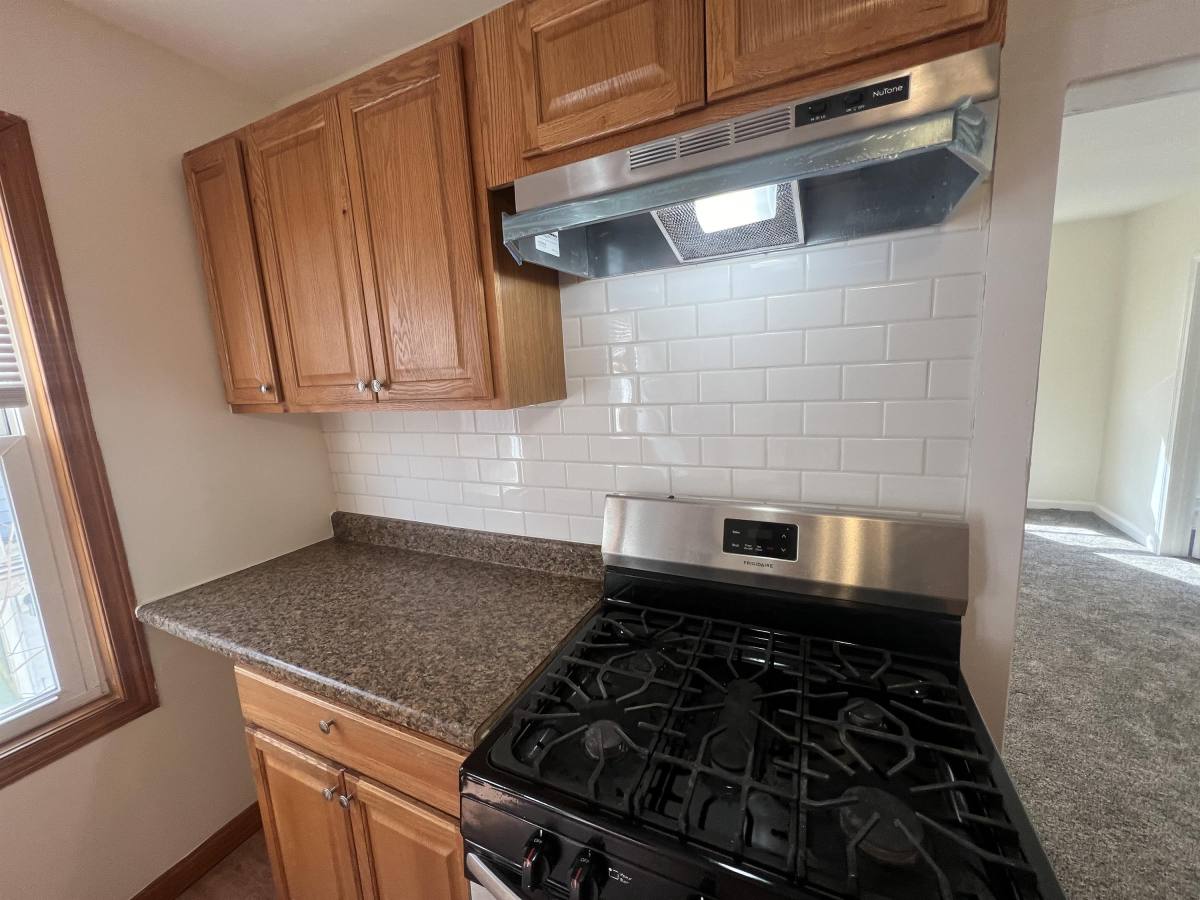 Townhouse for rent at 5 Thenius St, Worcester, MA 01607