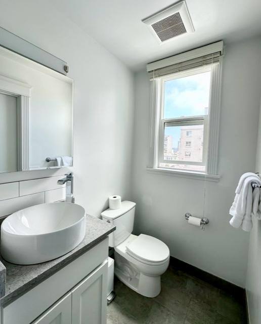 Apartment for rent at 1507 California St #213, San Francisco, CA 94109