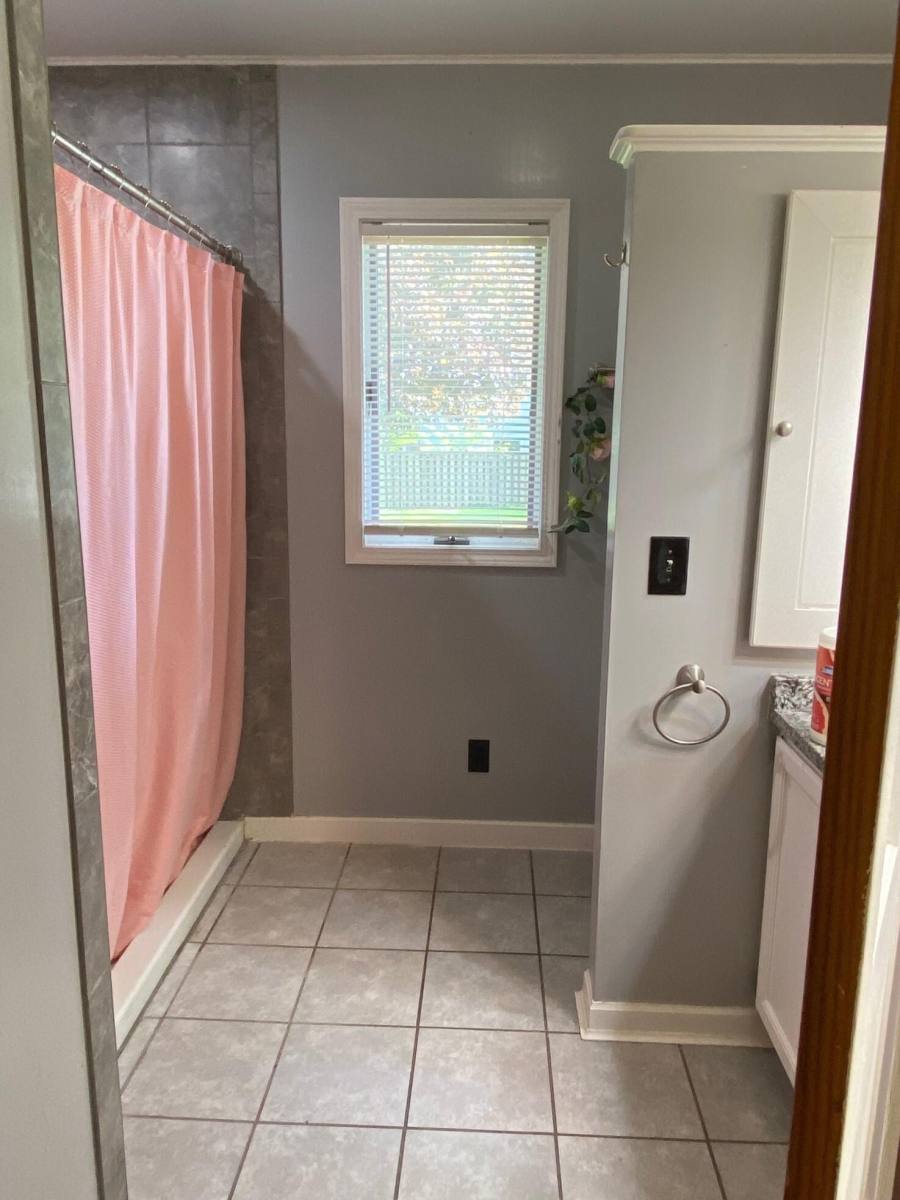House for rent at Bonnie Acres, 208 Glynn Rd, Plano, IL 60545