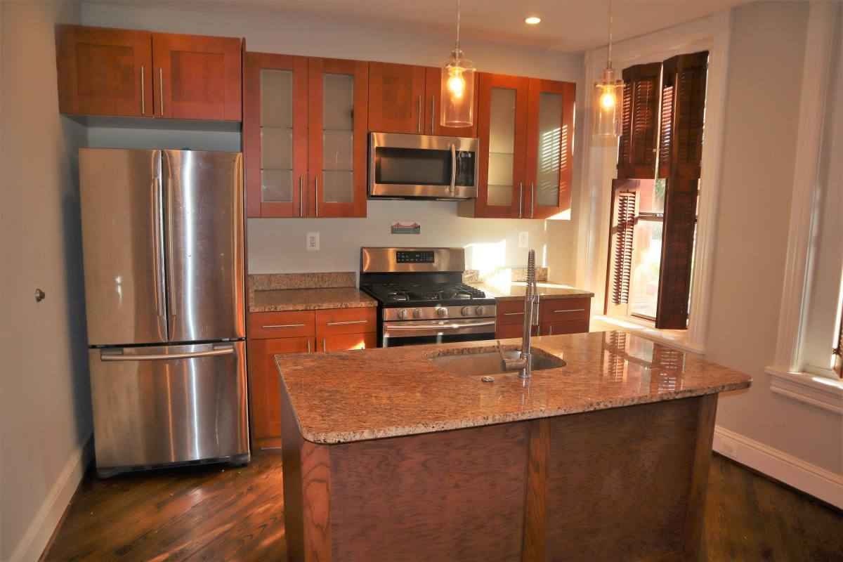 Apartment for rent at Connecticut Avenue K Street, 2213 Washington Circle NW, Washington, DC 20037