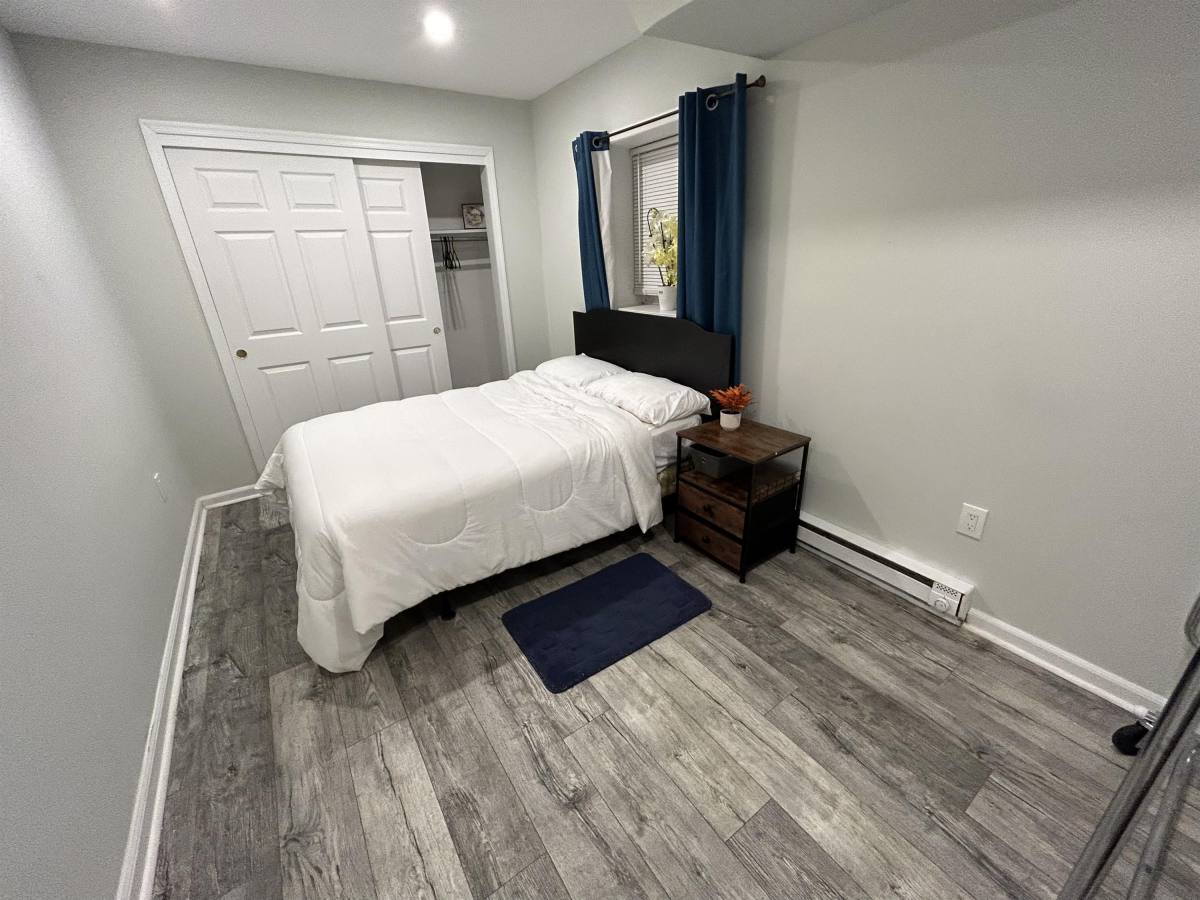 Apartment for rent at 15 Seymour Ave, Newark, NJ 07108