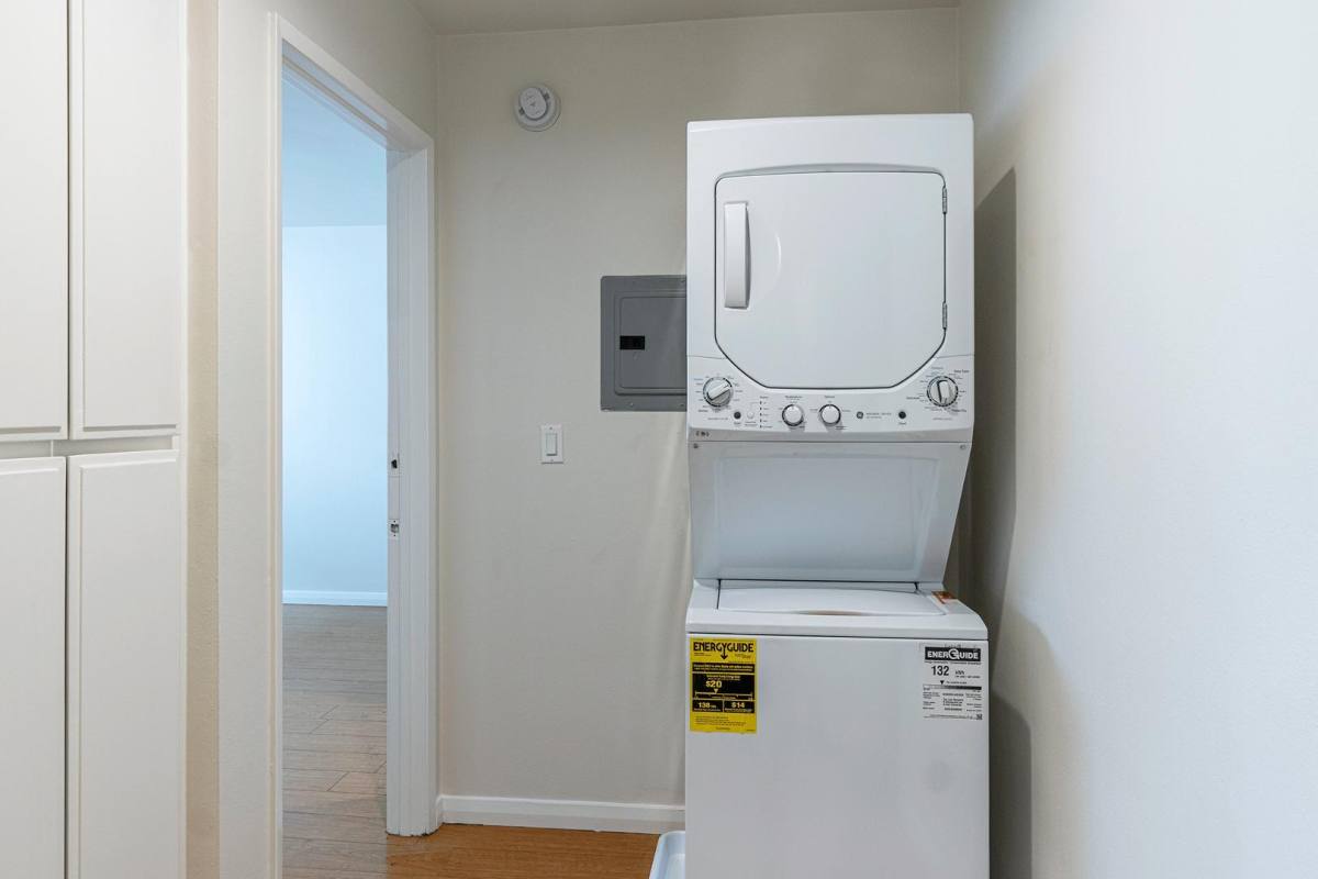 Condo for rent at 3637 Glendon Ave #105, Los Angeles, CA 90034
