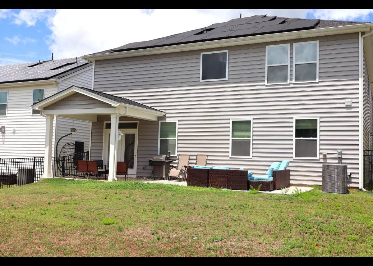 House for rent at 16038 Fieldstone Trace, Charlotte, NC 28278