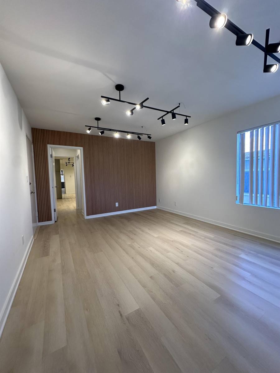 Apartment for rent at La Bella Fontana, 8223 Blackburn Ave #202, Los Angeles, CA 90048