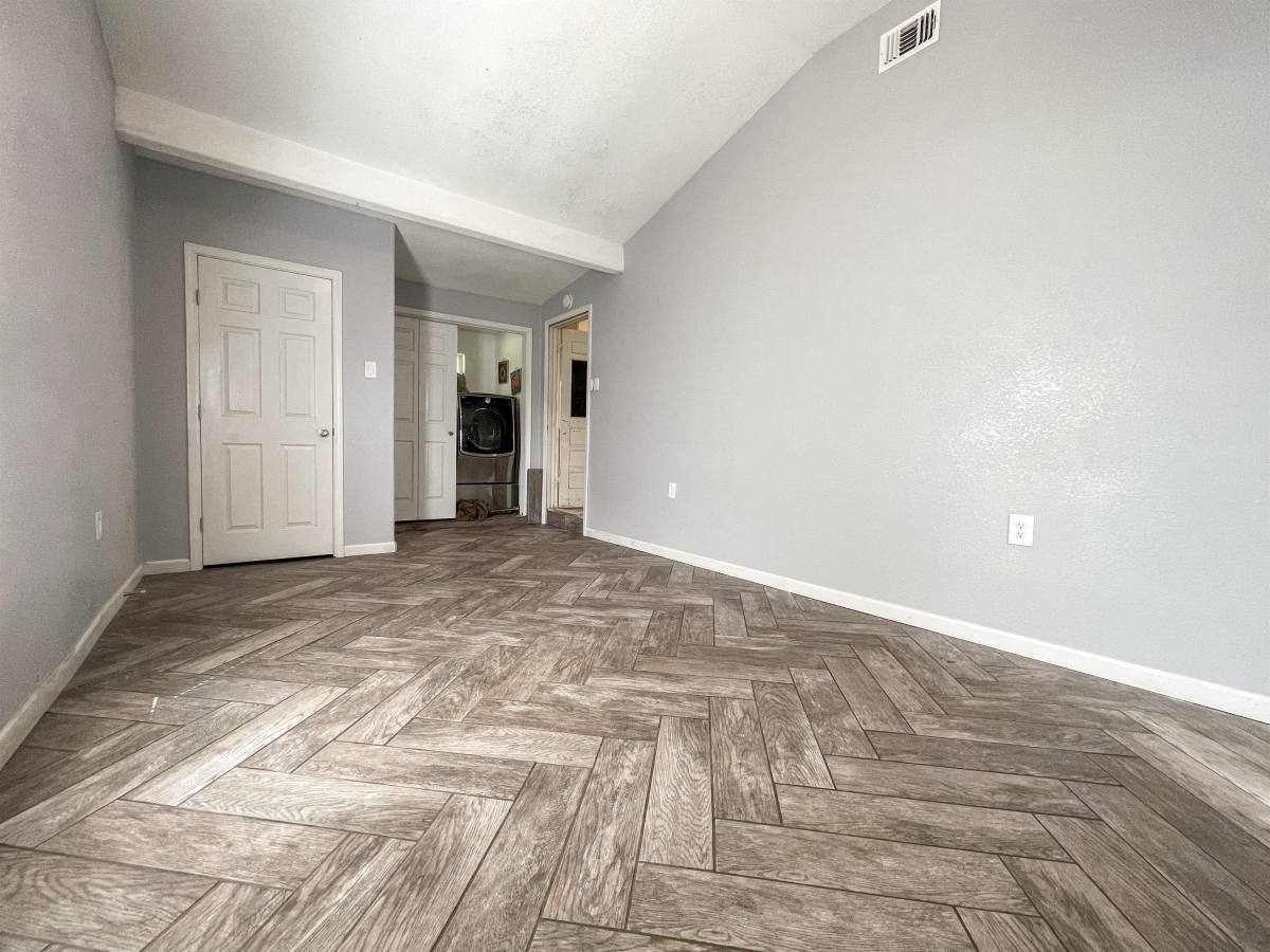 House for rent at 244 Ridgewood Ave, New Braunfels, TX 78130