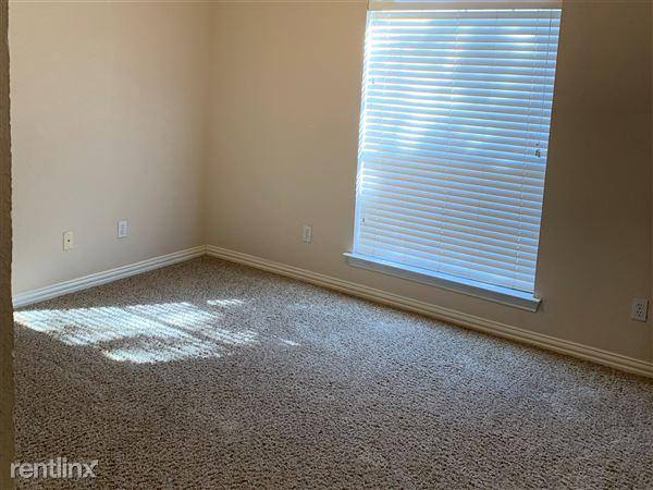 Townhouse for rent at Whiters Place, 501 Withers St #2X25, Denton, TX 76209