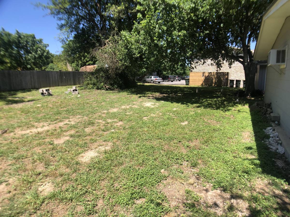 House for rent at 1243 N Lbj Dr #B, San Marcos, TX 78666