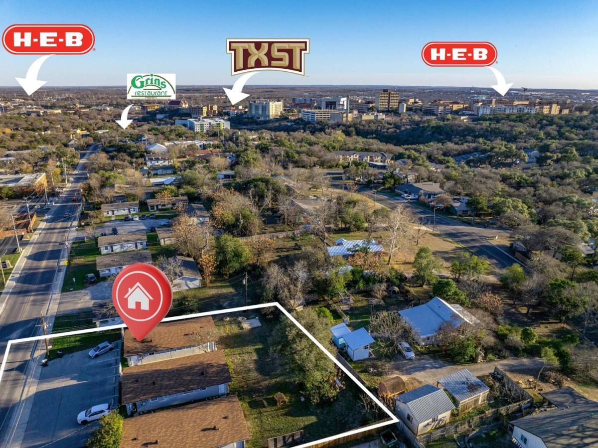 House for rent at 1243 N Lbj Dr #B, San Marcos, TX 78666