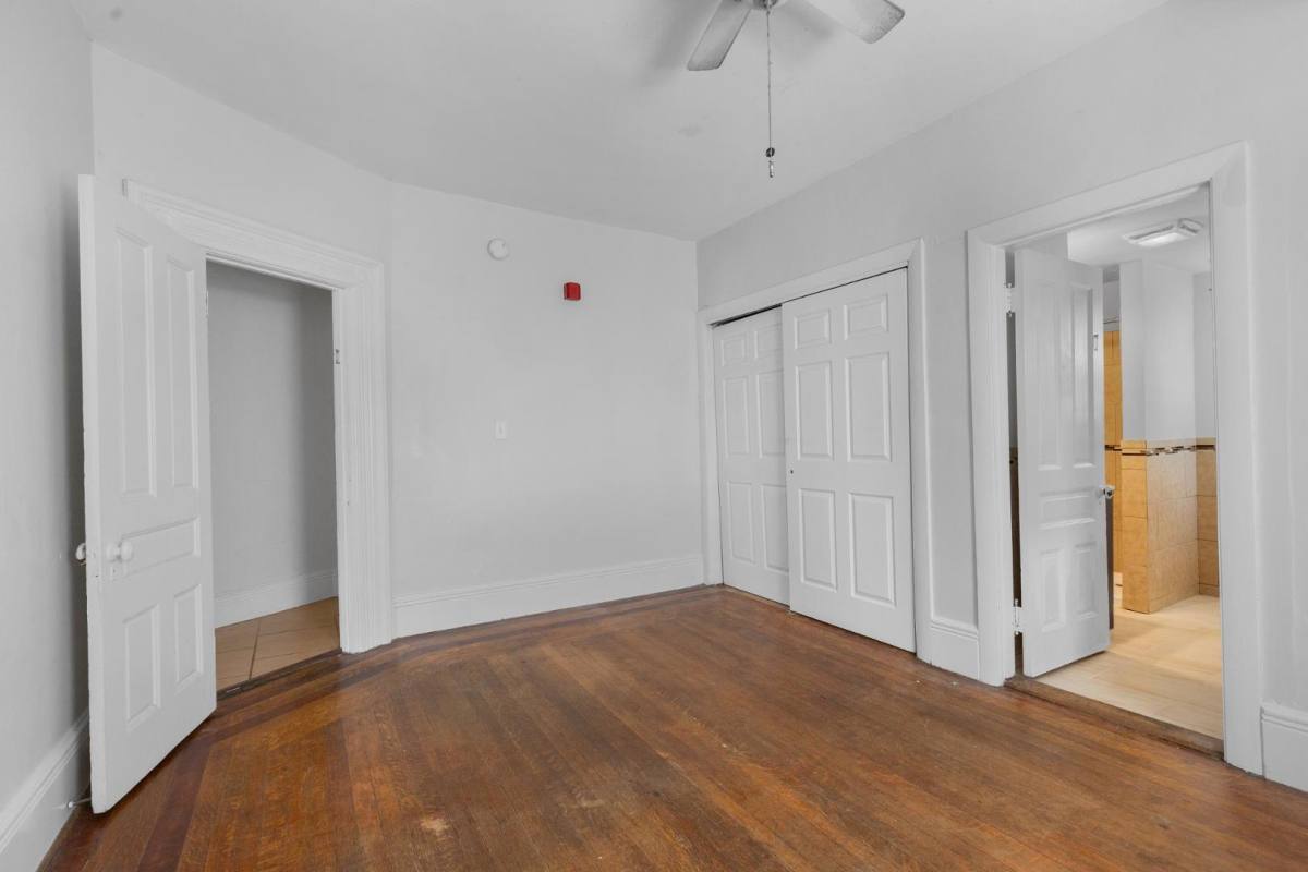 Apartment for rent at 296 Washington Ave #2, Providence, RI 02905