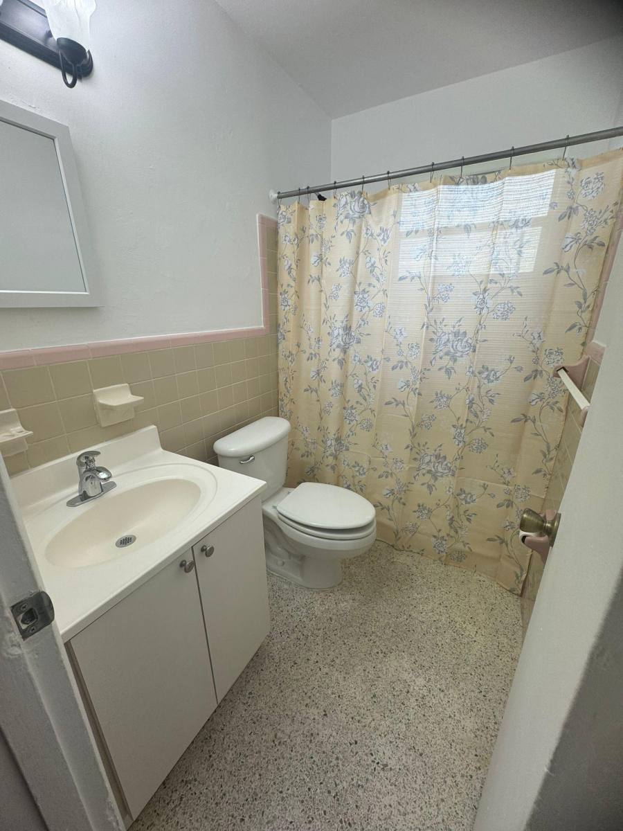 Apartment for rent at 47 W 7 St #55-12, Hialeah, FL 33010