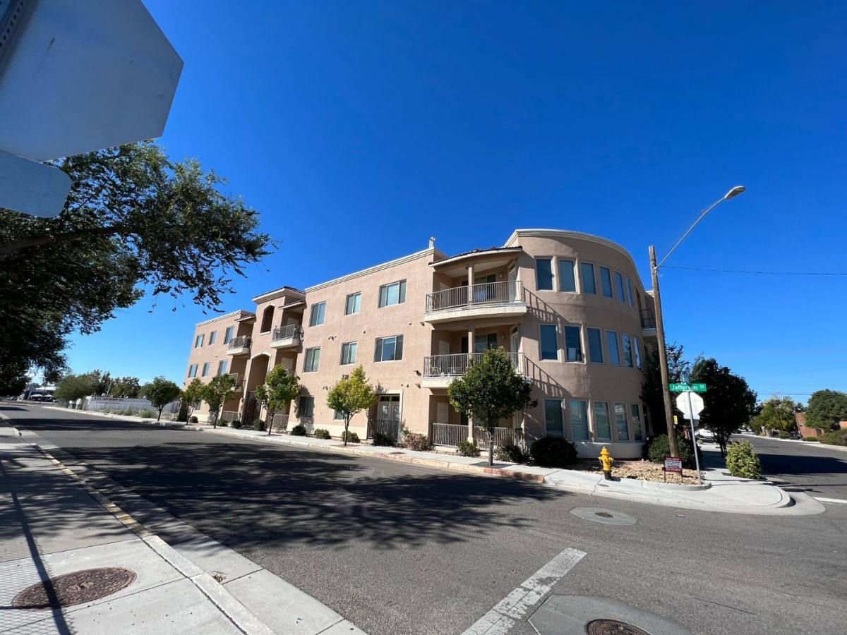 Apartment for rent at 321 Jefferson St SE #1-A, Albuquerque, NM 87108
