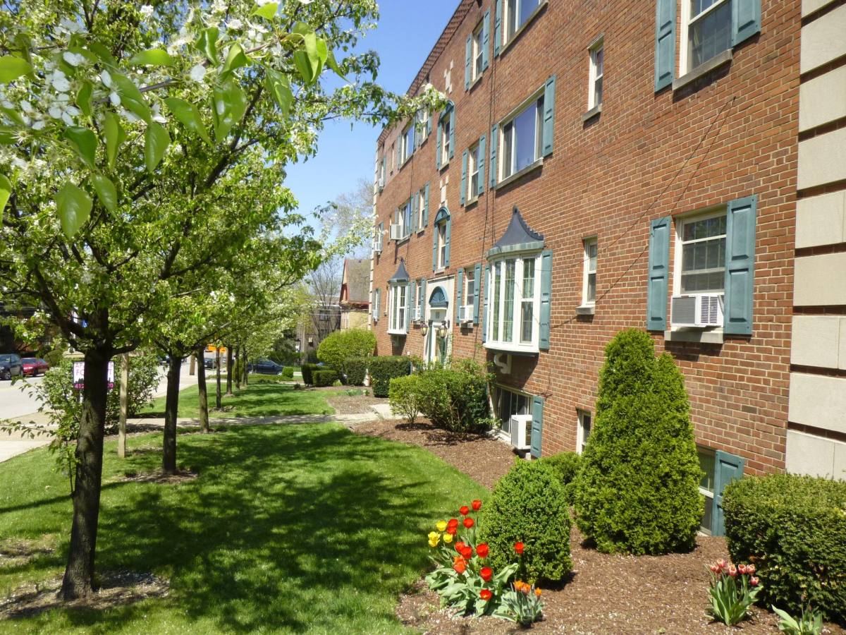 Apartment for rent at Regency Court, 6005 Fifth Ave, Pittsburgh, PA 15232