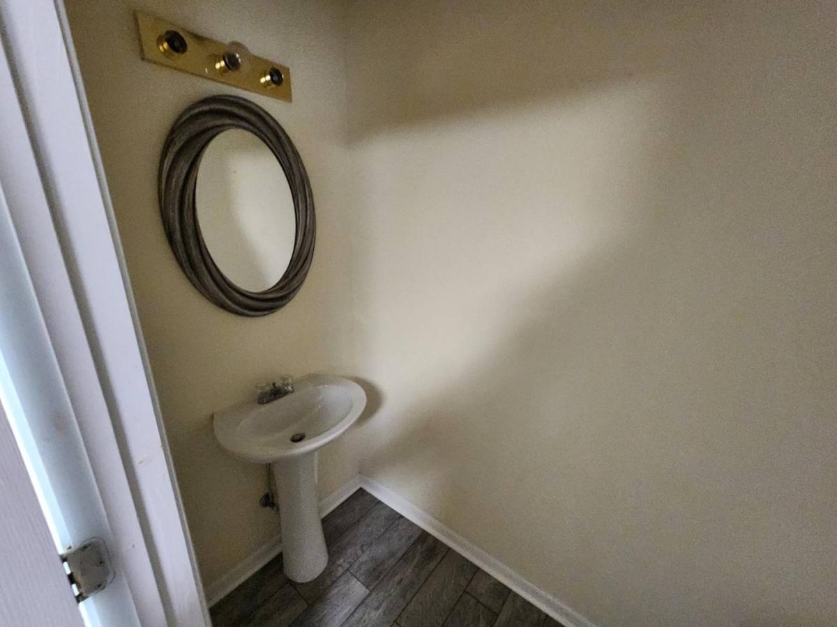 Apartment for rent at 186-1 Colbert School Rd, Colbert, GA 30628