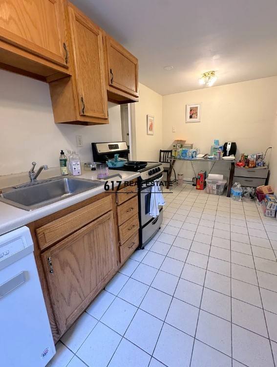 Apartment for rent at 216 Freeman St #2, Brookline, MA 02446