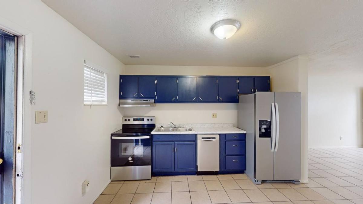 Apartment for rent at 3422 Thaxton Ave SE #18, Albuquerque, NM 87106