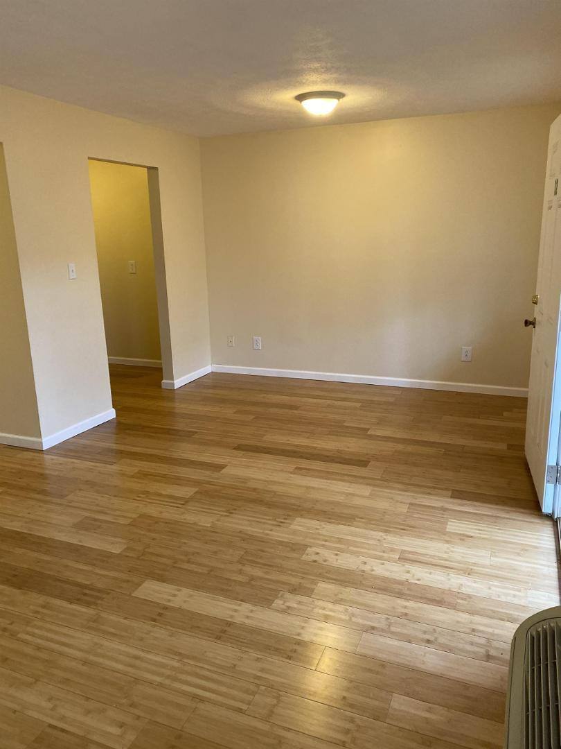 Apartment for rent at 1908 Buffington #8, Huntington, WV 25701