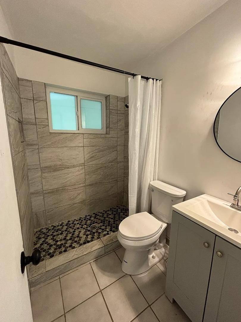 House for rent at 6420 Oak St, Hollywood, FL 33024