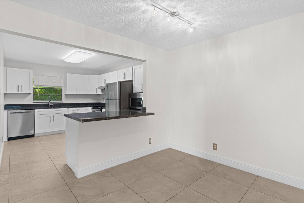 Apartment for rent at 1515 N Federal Highway 6, Lake Worth Beach, FL 33460