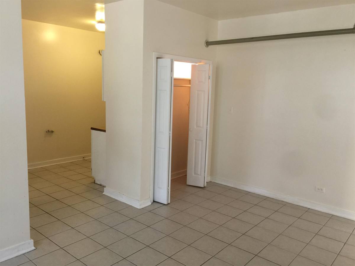 Apartment for rent at 6701 S Union Ave #4, Chicago, IL 60621