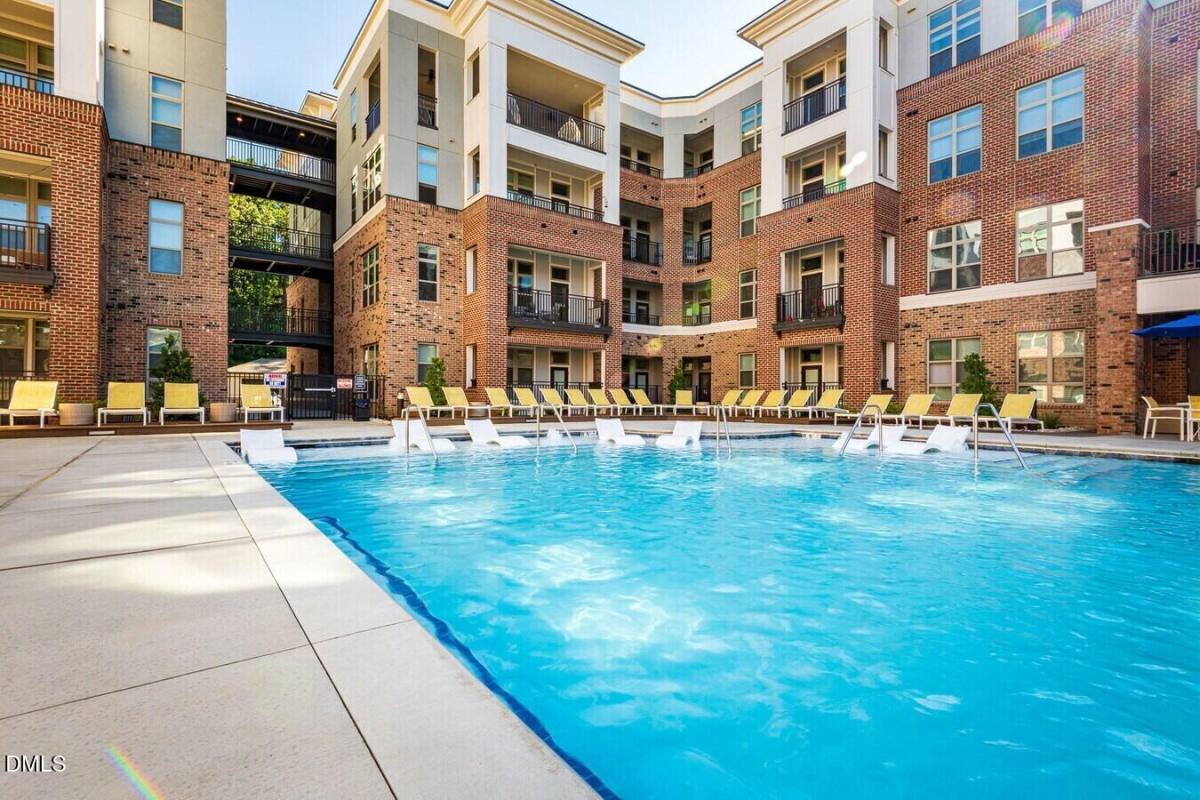 Apartment for rent at 600 Carraway Crossing #PENTHOUSE, Chapel Hill, NC 27516