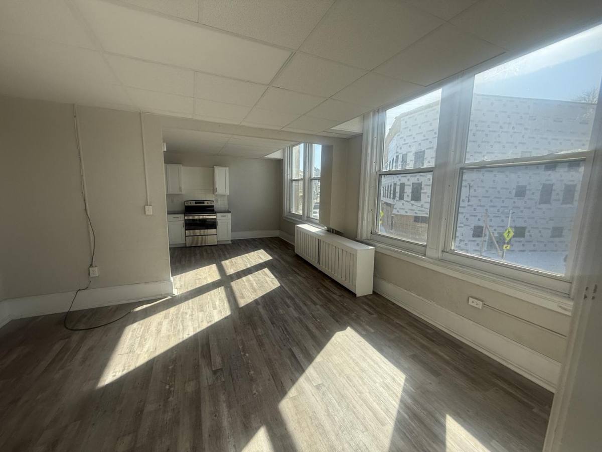 Apartment for rent at 106 Delaware Ave, Olyphant, PA 18447