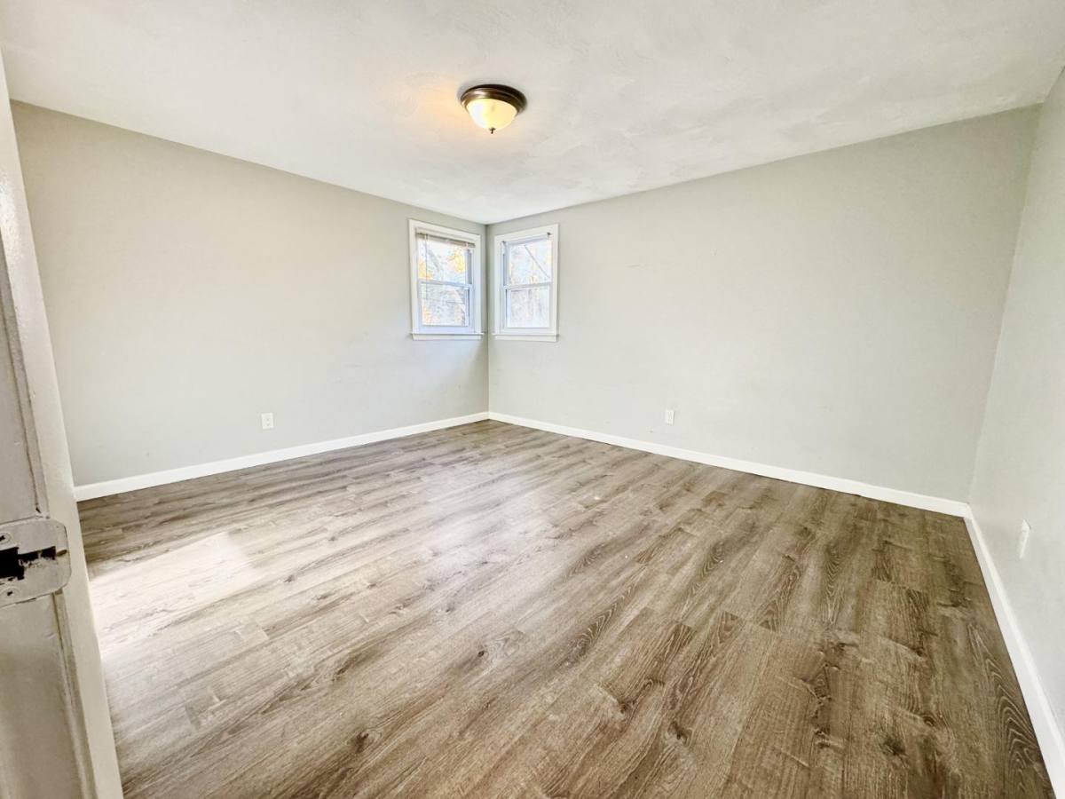 Apartment for rent at 8 Lanesboro Rd #2, Worcester, MA 01606