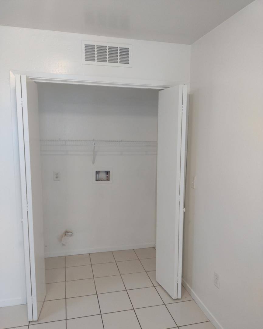 Townhouse for rent at 331 Pacheco Rd #3A, Bakersfield, CA 93307