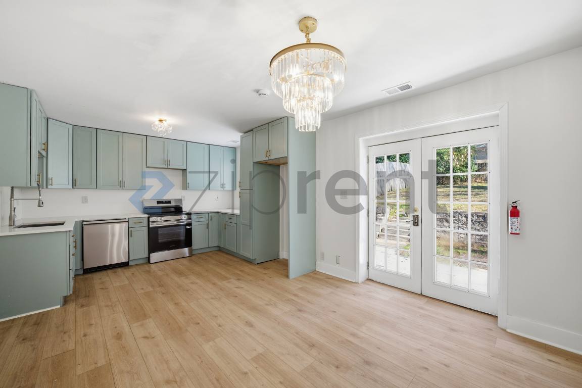 House for rent at 1264 Hartford Ave SW, Atlanta, GA 30310