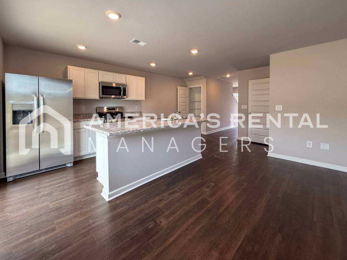 Townhouse for rent at 106 River Grass Dr, Lincoln, AL 35096