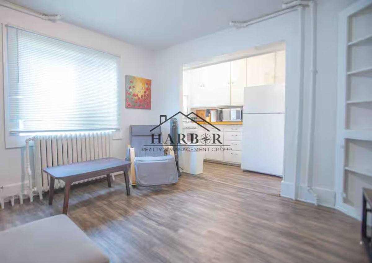 Apartment for rent at 212 7th St NW #3, Rochester, MN 55901