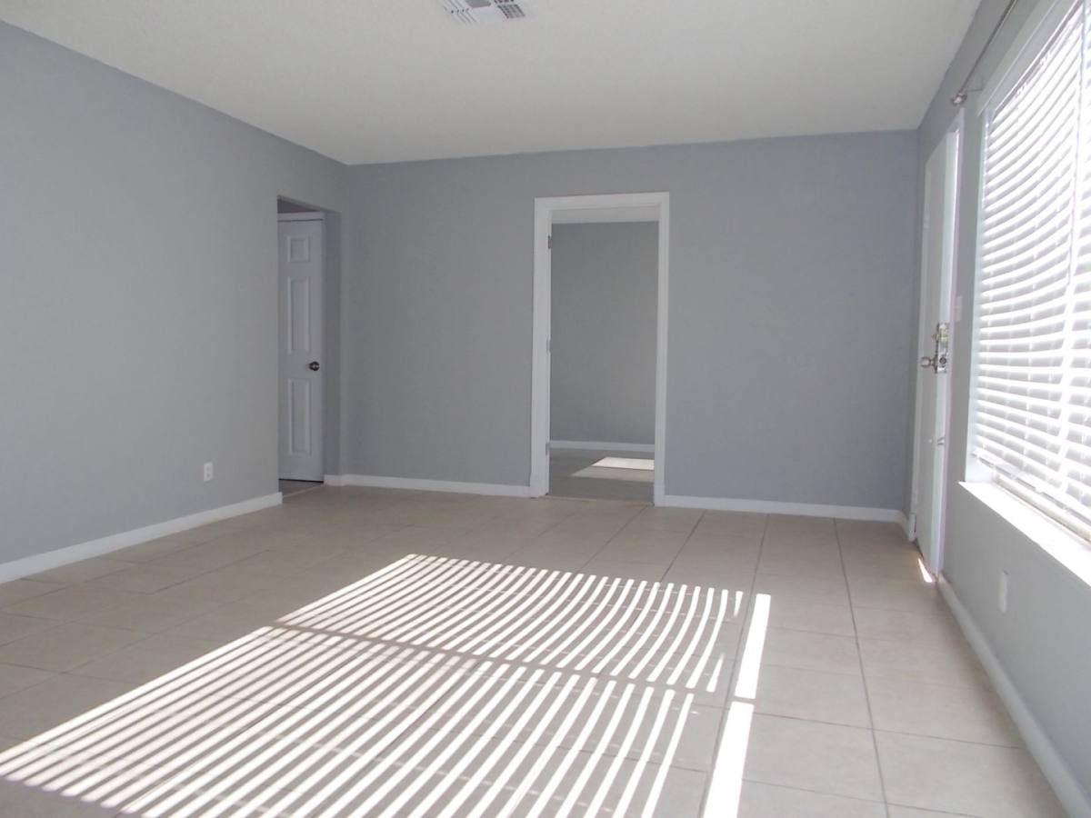Townhouse for rent at 4521 Via Torino, Las Vegas, NV 89103