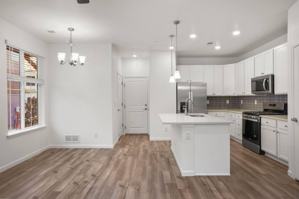 Townhouse for rent at 6977 Huddersfield Lane, Castle Rock, CO 80108