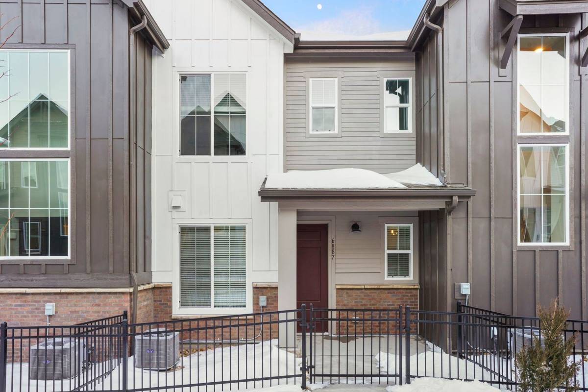 Townhouse for rent at 6977 Huddersfield Lane, Castle Rock, CO 80108
