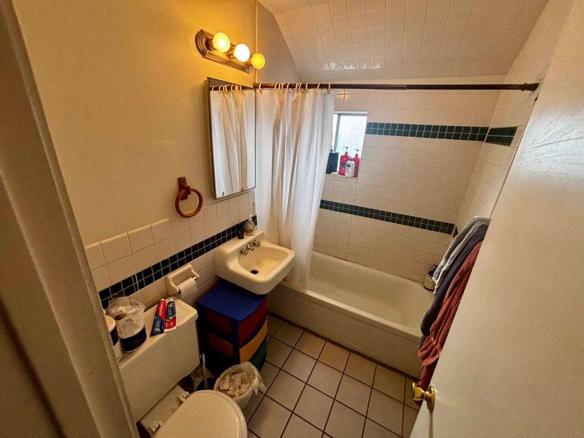 Apartment for rent at 621 S Jefferson St, Moscow, ID 83843