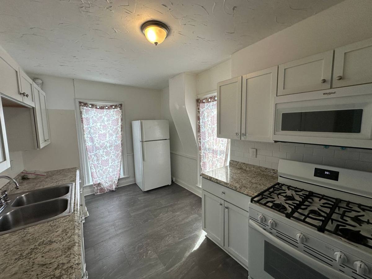 House for rent at 190 Young St, Tonawanda, NY 14150