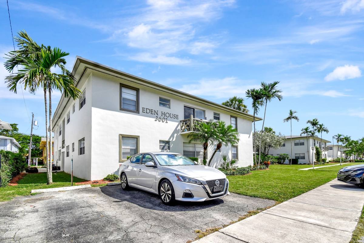 Apartment for rent at 3601 Van Buren St, Hollywood, FL 33021