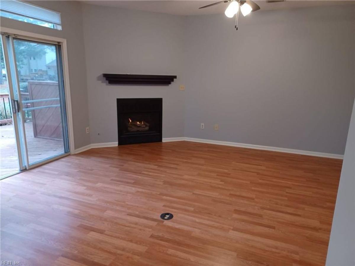 House for rent at 1332 Lake Dr, Newport News, VA 23606