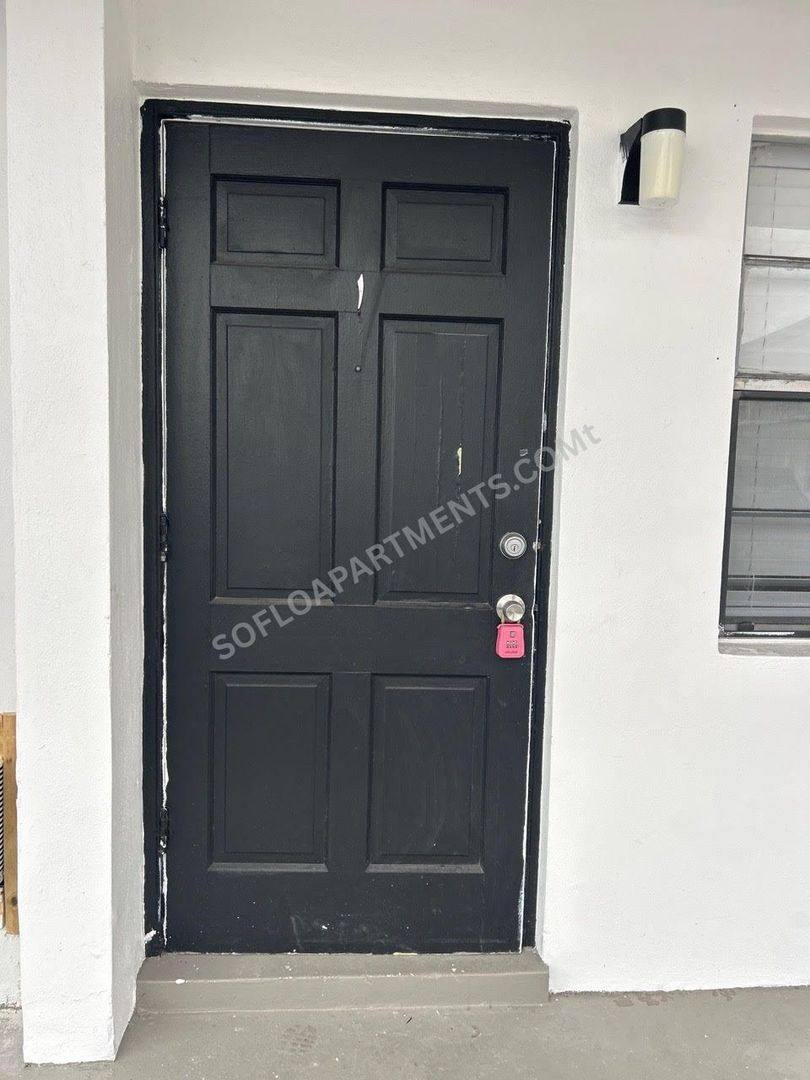 Apartment for rent at 123 Erie St, Lake Worth, FL 33461