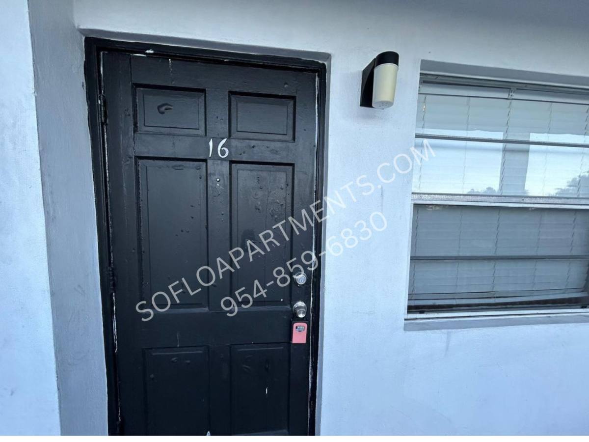 Apartment for rent at 123 Erie St, Lake Worth, FL 33461
