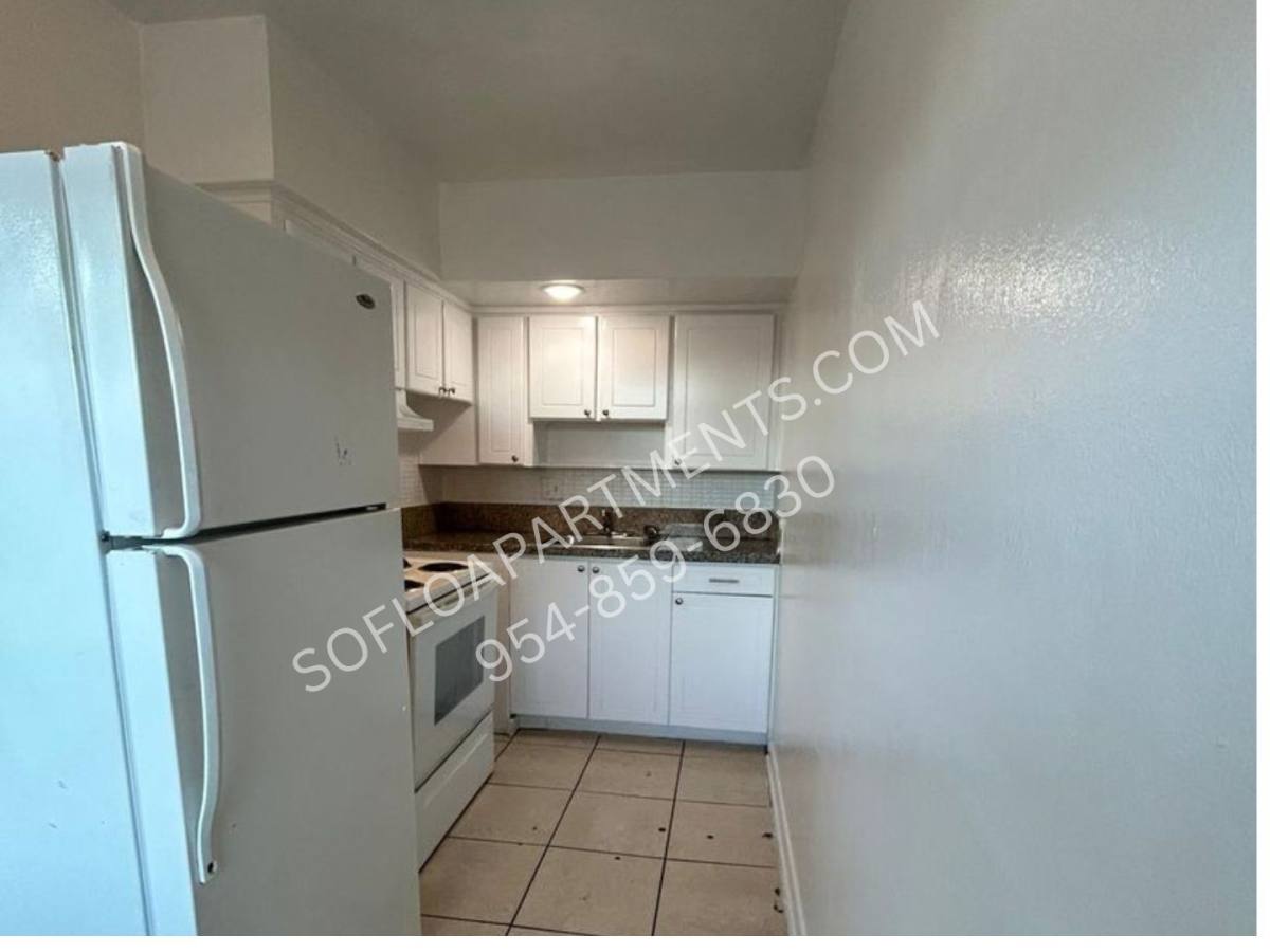 Apartment for rent at 123 Erie St, Lake Worth, FL 33461
